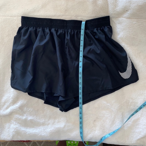 Nike’s plus size running shorts - Picture 13 of 13